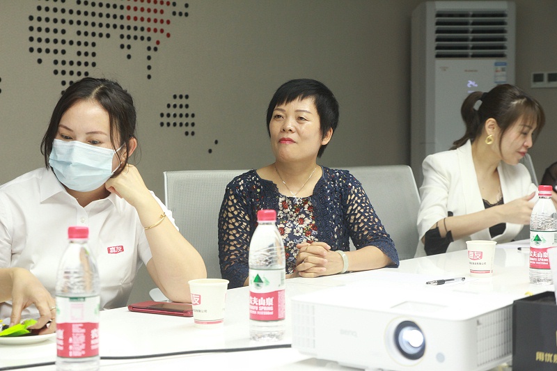 女企業(yè)家座談會