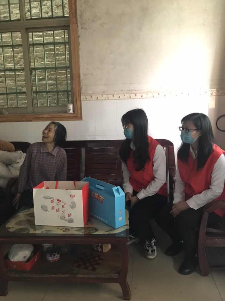 慰問孤寡老人 Ag亞洲集團濃濃關懷暖人心 (2)