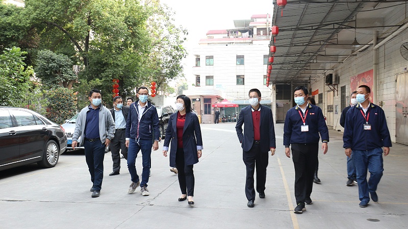 心系職工送溫暖，新春慰問暖人心