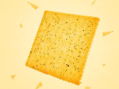 一片一片停不下來的土豆小餅干！薄、香、脆讓人流連忘返